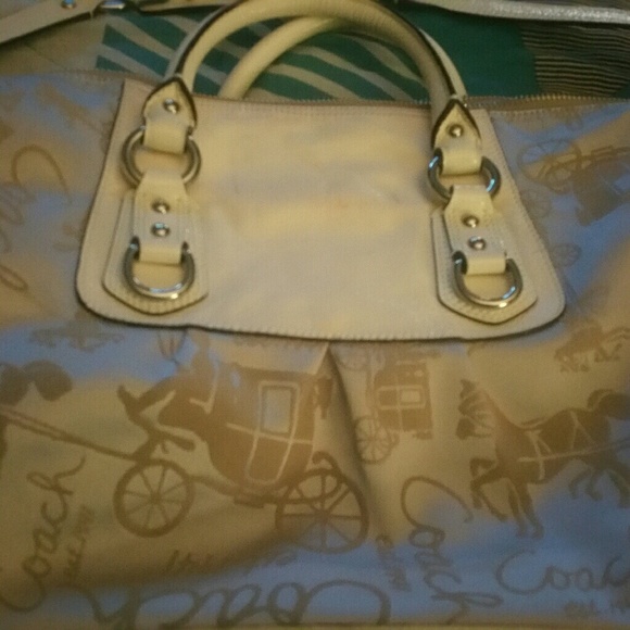 Authentic Coach Purse - Picture 4 of 6